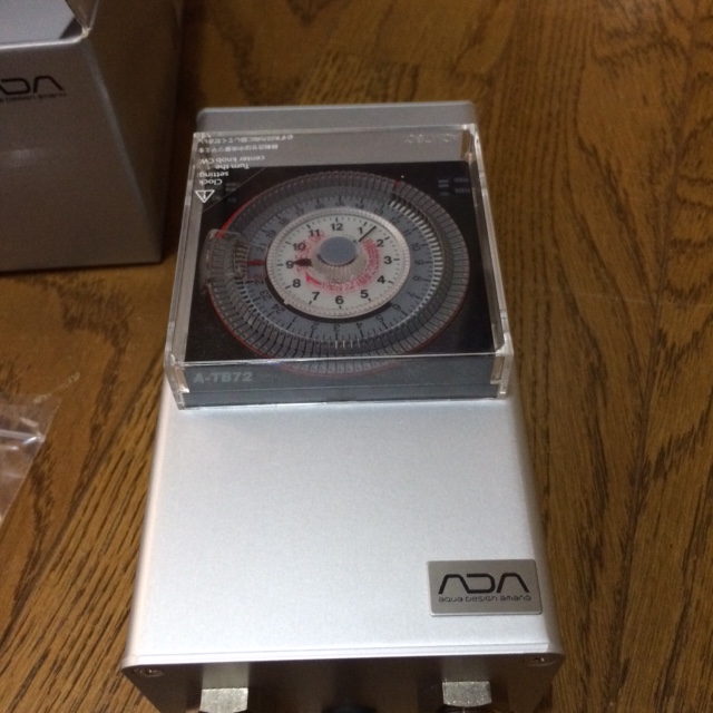 東京都葛飾区のお客様よりADA NAコントロールタイマーII、ADAアクアスカイ、Co2関連用品などお買取しました